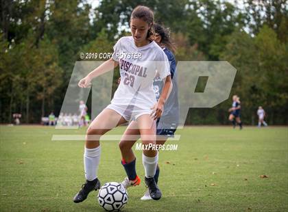 Thumbnail 2 in Episcopal @ Holton-Arms photogallery.