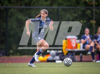 Thumbnail 3 in Episcopal @ Holton-Arms photogallery.