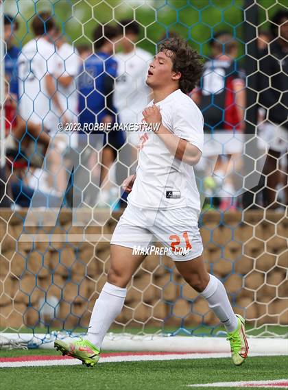 Thumbnail 3 in Boerne vs. Celina (UIL 4A Boys Soccer State Final) photogallery.