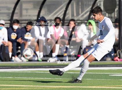 Thumbnail 2 in Lake Travis v Stony Point (UIL 6A Bi-District Playoff) photogallery.