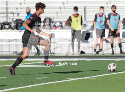 Thumbnail 2 in Lake Travis v Stony Point (UIL 6A Bi-District Playoff) photogallery.