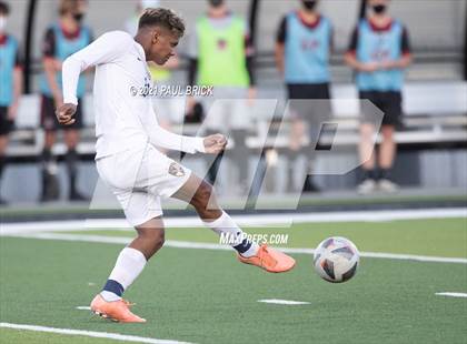 Thumbnail 2 in Lake Travis v Stony Point (UIL 6A Bi-District Playoff) photogallery.