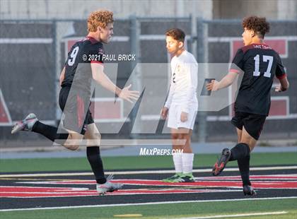 Thumbnail 1 in Lake Travis v Stony Point (UIL 6A Bi-District Playoff) photogallery.