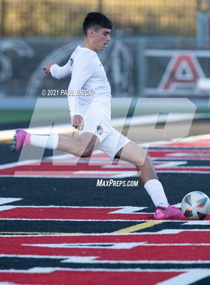Thumbnail 2 in Lake Travis v Stony Point (UIL 6A Bi-District Playoff) photogallery.