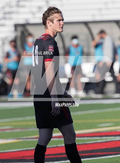 Thumbnail 3 in Lake Travis v Stony Point (UIL 6A Bi-District Playoff) photogallery.