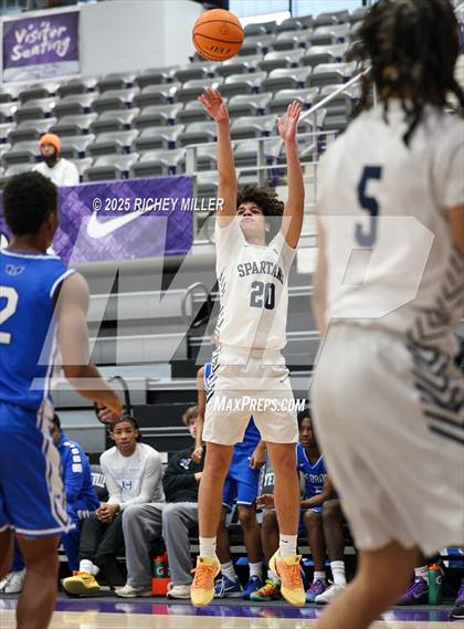 Thumbnail 3 in Hebron @ Battle (Hoopin on the Hill) photogallery.