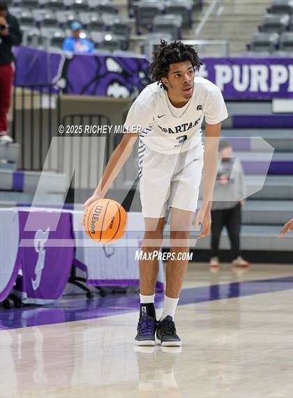 Thumbnail 2 in Hebron @ Battle (Hoopin on the Hill) photogallery.