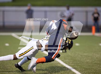 Thumbnail 2 in JV: Peach County vs Northside photogallery.