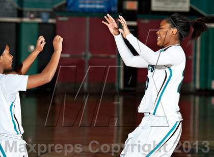 Thumbnail 2 in San Clemente @ Santiago (CIF SS D1AA Playoffs) photogallery.