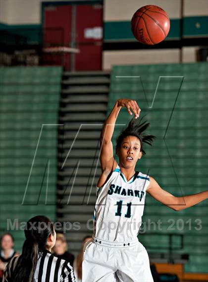 Thumbnail 2 in San Clemente @ Santiago (CIF SS D1AA Playoffs) photogallery.