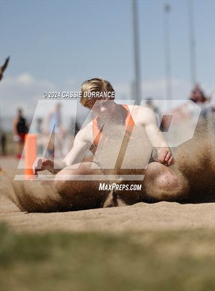 Thumbnail 1 in Greeley Twilight Invitational (Long Jump) photogallery.