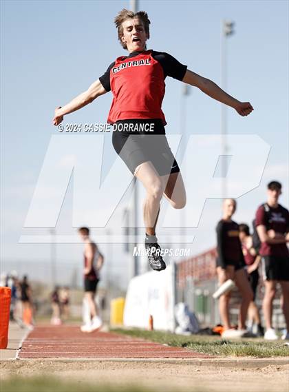 Thumbnail 1 in Greeley Twilight Invitational (Long Jump) photogallery.