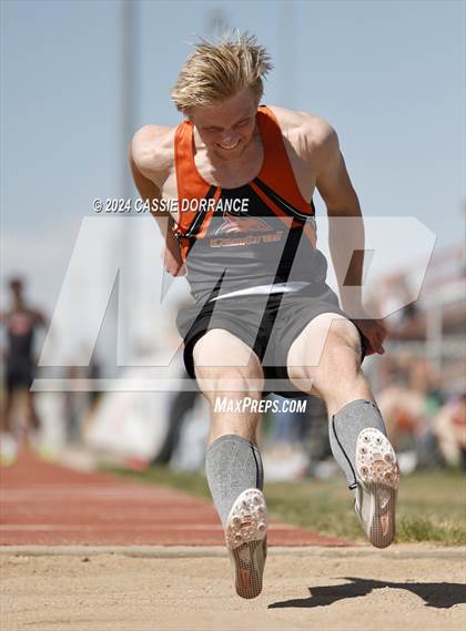 Thumbnail 3 in Greeley Twilight Invitational (Long Jump) photogallery.