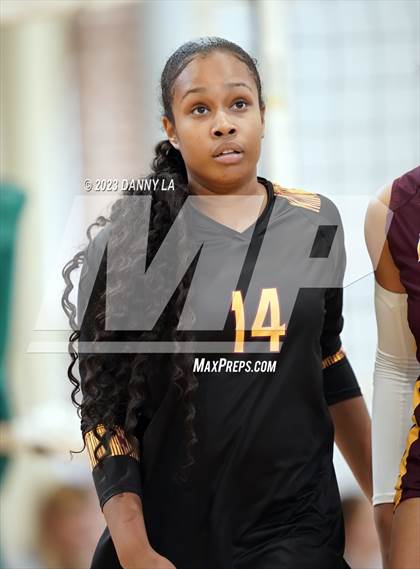 Thumbnail 2 in The Academy of the Holy Cross vs. Bishop McNamara (Tiger Paws Invitational) photogallery.