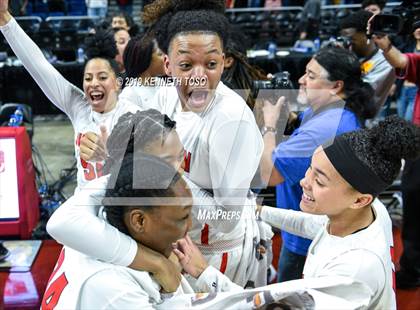 Thumbnail 3 in Judson vs. DeSoto (UIL 6A Final) photogallery.