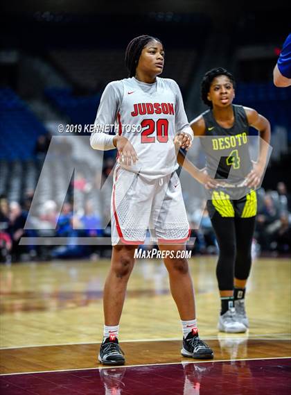 Thumbnail 2 in Judson vs. DeSoto (UIL 6A Final) photogallery.