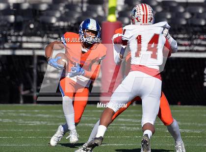 Thumbnail 2 in Bishop Gorman vs. Liberty (NIAA Class 4A Final) photogallery.