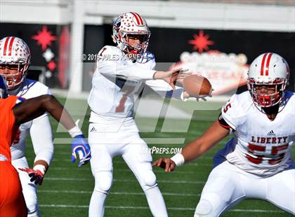Thumbnail 2 in Bishop Gorman vs. Liberty (NIAA Class 4A Final) photogallery.