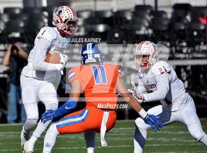 Thumbnail 3 in Bishop Gorman vs. Liberty (NIAA Class 4A Final) photogallery.
