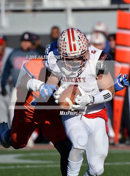 Thumbnail 1 in Bishop Gorman vs. Liberty (NIAA Class 4A Final) photogallery.