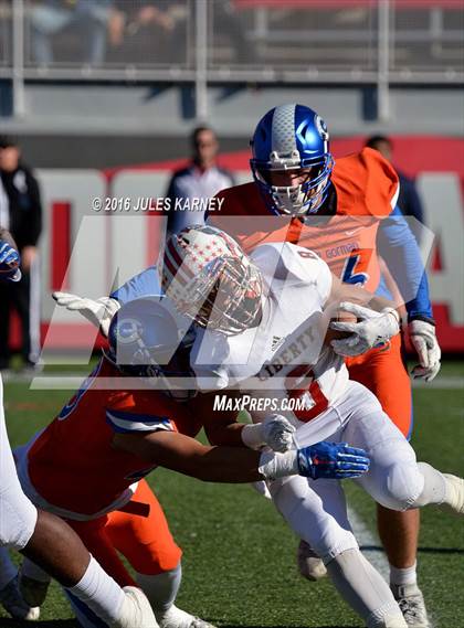 Thumbnail 1 in Bishop Gorman vs. Liberty (NIAA Class 4A Final) photogallery.