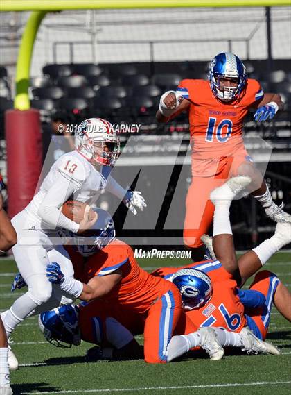 Thumbnail 2 in Bishop Gorman vs. Liberty (NIAA Class 4A Final) photogallery.