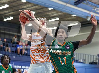 Thumbnail 1 in Metro Sports KC All-Star Game photogallery.