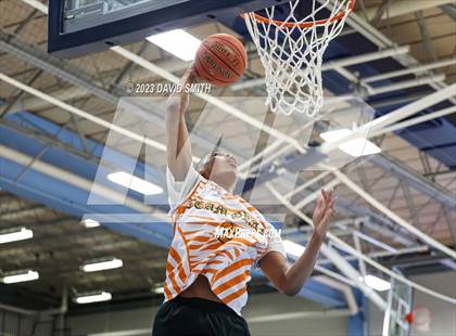 Thumbnail 1 in Metro Sports KC All-Star Game photogallery.