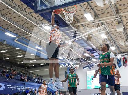 Thumbnail 1 in Metro Sports KC All-Star Game photogallery.