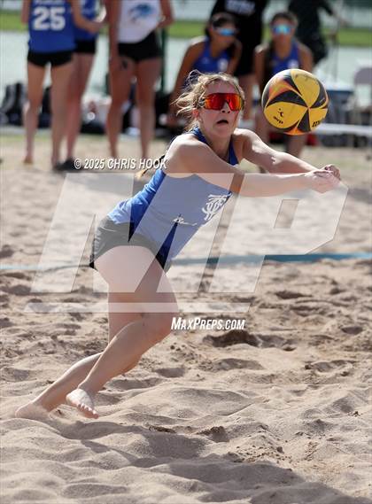 Thumbnail 2 in Catalina Foothills @ Salpointe Catholic photogallery.