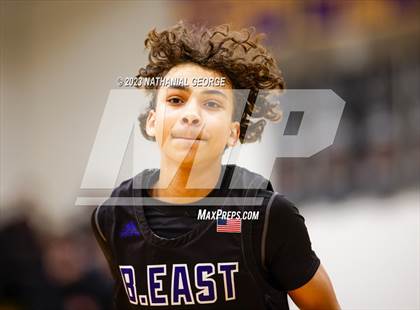 Thumbnail 2 in Bellevue East vs. Bellevue West (Metro Tournament) photogallery.