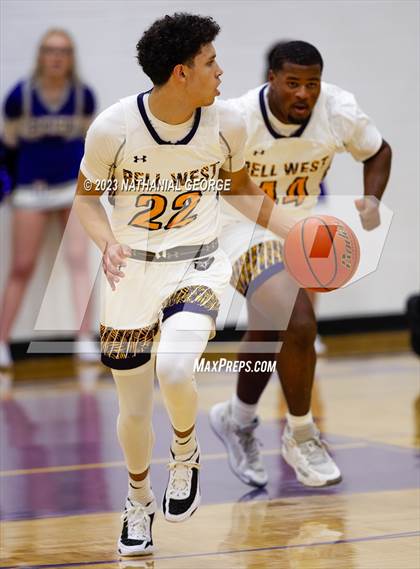 Thumbnail 3 in Bellevue East vs. Bellevue West (Metro Tournament) photogallery.