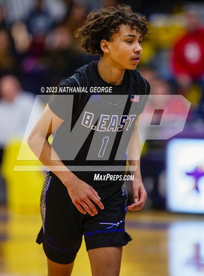 Thumbnail 2 in Bellevue East vs. Bellevue West (Metro Tournament) photogallery.