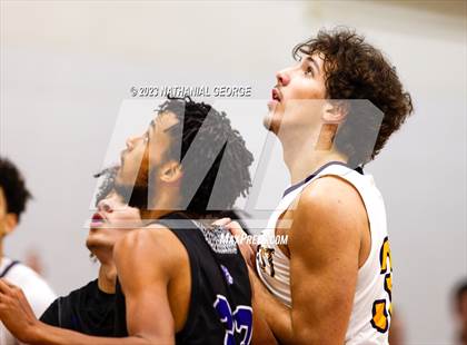 Thumbnail 2 in Bellevue East vs. Bellevue West (Metro Tournament) photogallery.