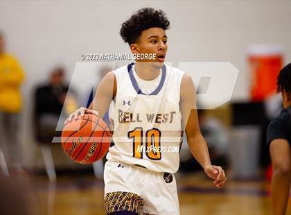 Thumbnail 2 in Bellevue East vs. Bellevue West (Metro Tournament) photogallery.