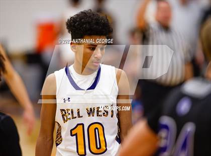 Thumbnail 2 in Bellevue East vs. Bellevue West (Metro Tournament) photogallery.
