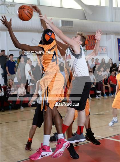 Thumbnail 3 in Shalhevet Black vs Northwest Yeshiva High School (Steve Glouberman Tournament) photogallery.
