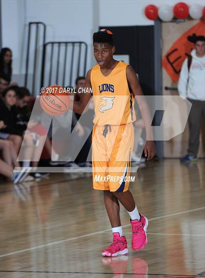 Thumbnail 2 in Shalhevet Black vs Northwest Yeshiva High School (Steve Glouberman Tournament) photogallery.