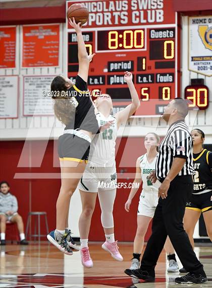 Thumbnail 1 in Rio Linda vs. Biggs (Love of the Game) photogallery.
