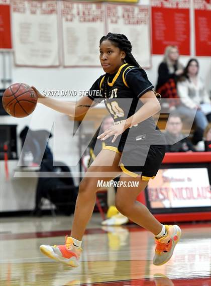 Thumbnail 1 in Rio Linda vs. Biggs (Love of the Game) photogallery.