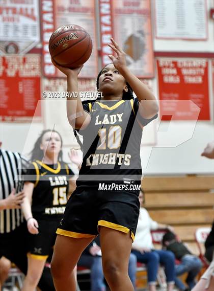 Thumbnail 2 in Rio Linda vs. Biggs (Love of the Game) photogallery.