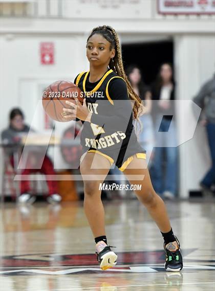 Thumbnail 3 in Rio Linda vs. Biggs (Love of the Game) photogallery.