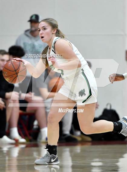 Thumbnail 3 in Rio Linda vs. Biggs (Love of the Game) photogallery.