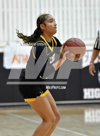 Thumbnail 2 in Rio Linda vs. Biggs (Love of the Game) photogallery.