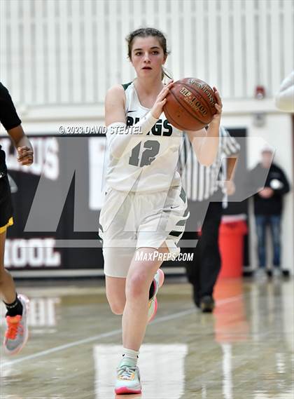 Thumbnail 1 in Rio Linda vs. Biggs (Love of the Game) photogallery.