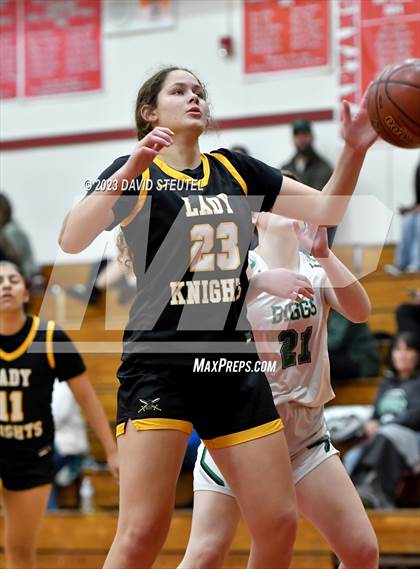 Thumbnail 2 in Rio Linda vs. Biggs (Love of the Game) photogallery.