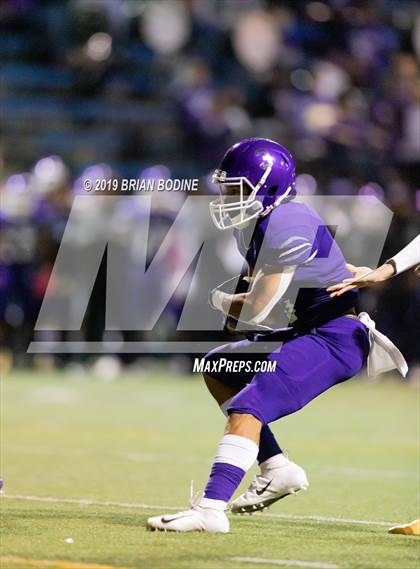 Thumbnail 3 in Eastside Catholic @ Garfield photogallery.