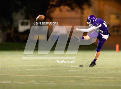 Thumbnail 2 in Eastside Catholic @ Garfield photogallery.