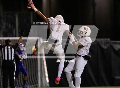 Thumbnail 2 in Eastside Catholic @ Garfield photogallery.