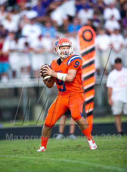Thumbnail 3 in Marvin Ridge vs Ardrey Kell photogallery.